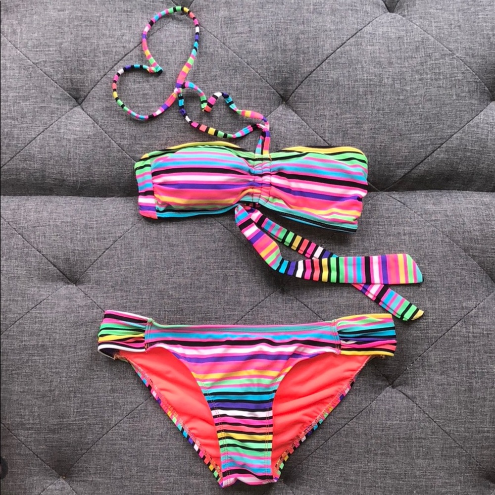 Bikini set top & bottom size S like new condition